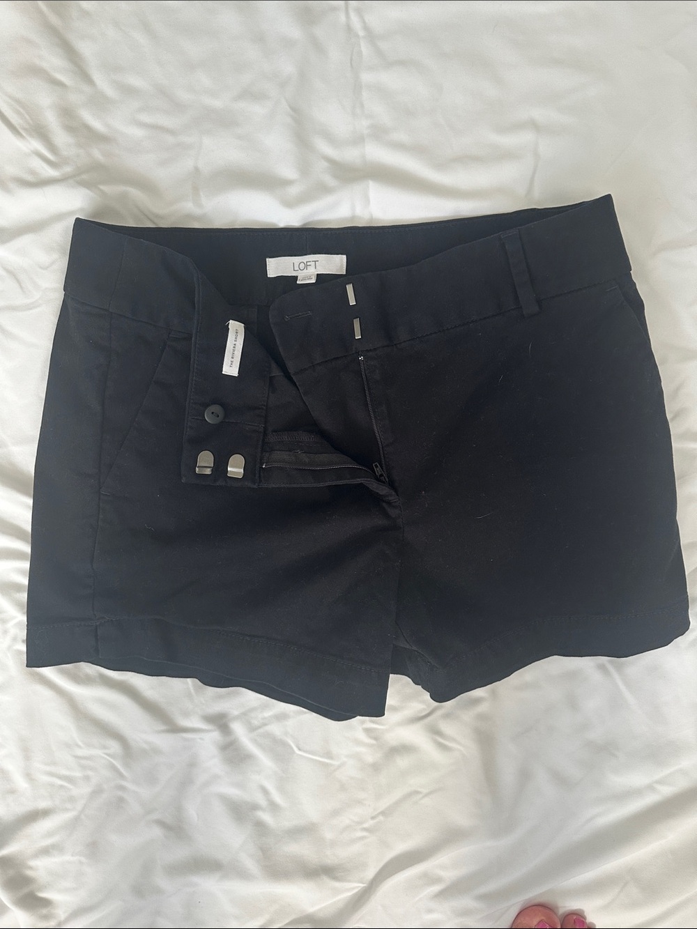 LOFT Riviera Black Women's Tailored Shorts